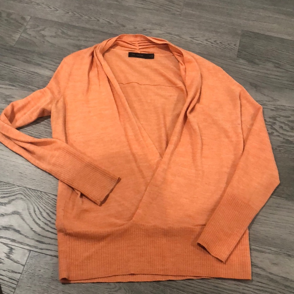 Peach split neck sweter